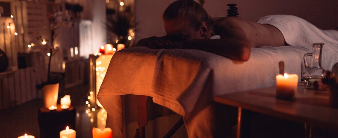 Óleos e aromas que estimulam os sentidos: como escolher com segurança